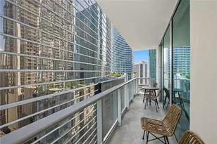 300 S Biscayne Blvd, Miami, FL 33131 - Photo 21