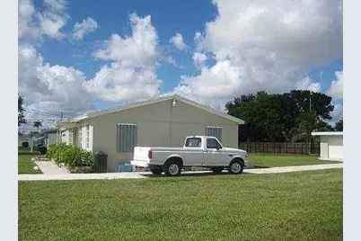 378 SW 6th St, Florida City, FL 33034 - Photo 5