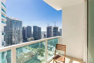 31 SE 5th St, Miami, FL 33131 - Photo 7