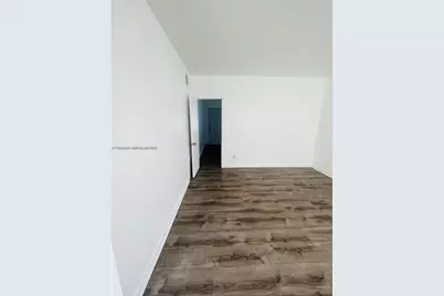 840 81st St #3, Miami Beach, FL 33141 - Photo 7