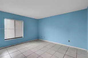 8615 NW 8th St, Miami, FL 33126 - Photo 11