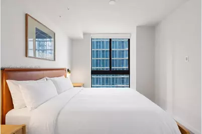 11 NE 6th St #2104, Miami, FL 33132 - Photo 5