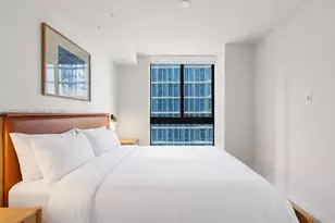 11 NE 6th St, Miami, FL 33132 - Photo 5