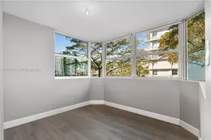 16558 NE 26th Ave, North Miami Beach, FL 33160 - Photo 5