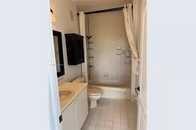 17660 NW 73rd Ave #206-3, Hialeah, FL 33015 - Photo 7