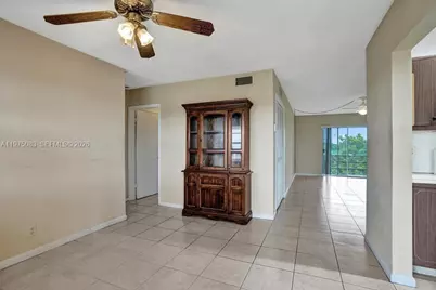 4731 NW 10th Ct #314, Plantation, FL 33313 - Photo 3