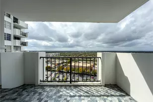 2750 NE 183rd St, Aventura, FL 33160 - Photo 33