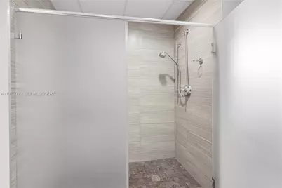 3625 N Country Club Dr #1401, Aventura, FL 33180 - Photo 41