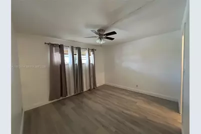 8962 S Hollybrook Blvd #202, Pembroke Pines, FL 33025 - Photo 19