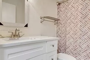 2445 NW 33rd St, Oakland Park, FL 33309 - Photo 17