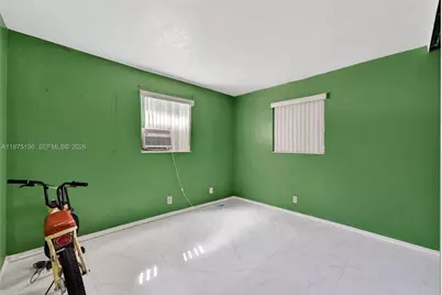 5931 NE 1st Ave, Oakland Park, FL 33334 - Photo 11