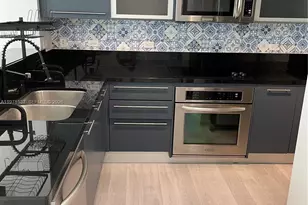 253 NE 2nd St, Miami, FL 33132 - Photo 3