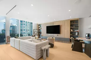 90 SW 3rd St, Miami, FL 33130 - Photo 5
