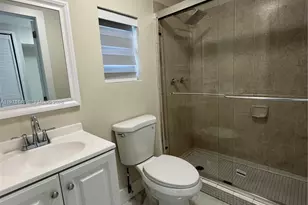 6324 E 6th Ave, Hialeah, FL 33013 - Photo 21