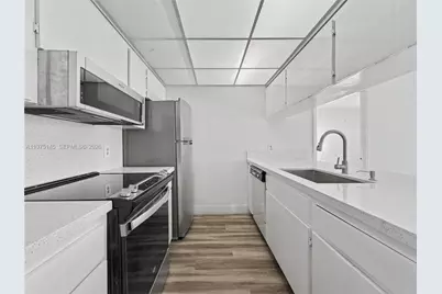 8120 Geneva Ct #453, Doral, FL 33166 - Photo 3