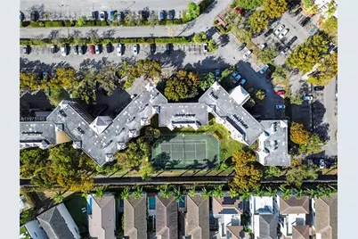 8120 Geneva Ct #453, Doral, FL 33166 - Photo 31