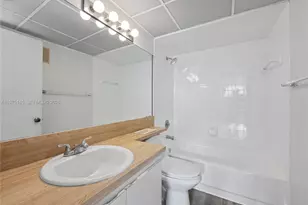 8120 Geneva Ct, Doral, FL 33166 - Photo 11