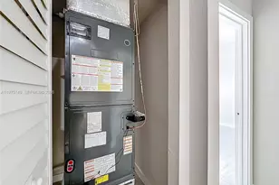 410 NW 41st St, Oakland Park, FL 33309 - Photo 31