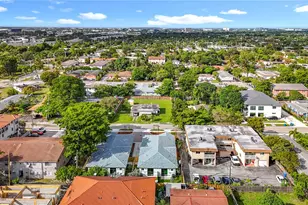 410 NW 41st St, Oakland Park, FL 33309 - Photo 37