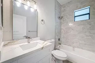 410 NW 41st St, Oakland Park, FL 33309 - Photo 21