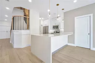 16922 SW 35th St, Miramar, FL 33027 - Photo 9