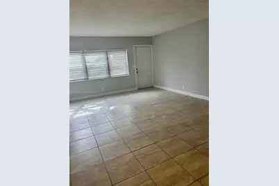 802 Twin Lakes Dr #17-A, Coral Springs, FL 33071 - Photo 3