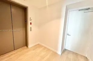 460 NE 28th St, Miami, FL 33137 - Photo 27