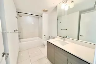 460 NE 28th St, Miami, FL 33137 - Photo 25