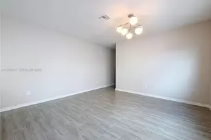 406 NW 41st St, Oakland Park, FL 33309 - Photo 5