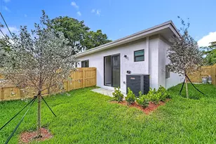 406 NW 41st St, Oakland Park, FL 33309 - Photo 31