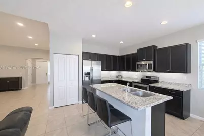 4103 NE 20th St, Homestead, FL 33033 - Photo 13