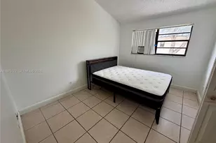 8556 NW 8th St, Miami, FL 33126 - Photo 7