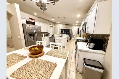 12718 SW 47th St, Miramar, FL 33027 - Photo 5