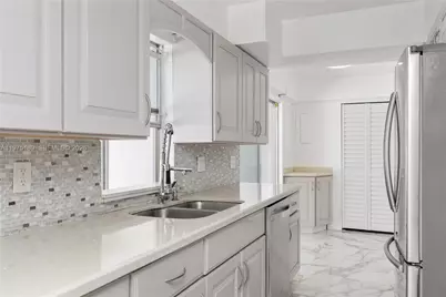 7906 NW 74th Ave, Tamarac, FL 33321 - Photo 9