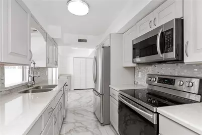7906 NW 74th Ave, Tamarac, FL 33321 - Photo 1
