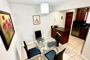 6900 SW 39th St, Davie, FL 33314 - Photo 7