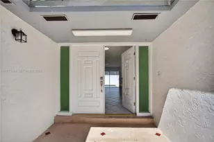 13270 SW 99th St, Miami, FL 33186 - Photo 13
