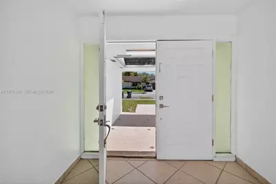 13270 SW 99th St, Miami, FL 33186 - Photo 15