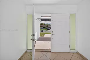 13270 SW 99th St, Miami, FL 33186 - Photo 15