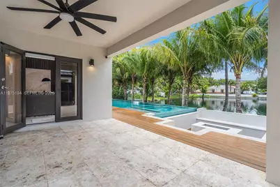14412 Rosewood Rd, Miami Lakes, FL 33014 - Photo 7