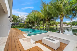 14412 Rosewood Rd, Miami Lakes, FL 33014 - Photo 51