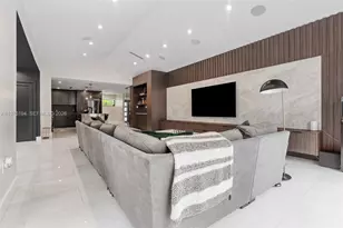 14412 Rosewood Rd, Miami Lakes, FL 33014 - Photo 25