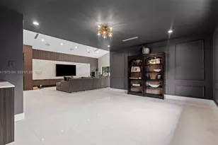 14412 Rosewood Rd, Miami Lakes, FL 33014 - Photo 19