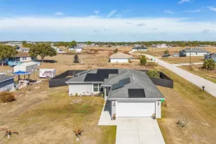 9032 Meadow Cir, Labelle, FL 33935 - Photo 5