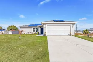 9032 Meadow Cir, Labelle, FL 33935 - Photo 1