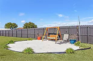 9032 Meadow Cir, Labelle, FL 33935 - Photo 23