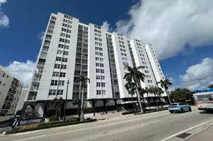 6450 Collins Ave, Miami Beach, FL 33141 - Photo 3