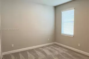 6712 NW Cloverdale Ave, Port Saint Lucie, FL 34987 - Photo 11