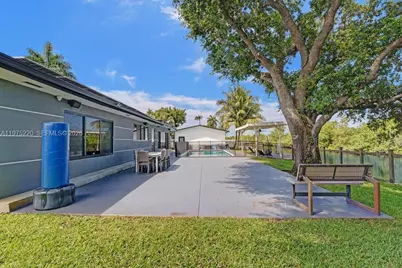 4660 SW 37th Ave, Dania Beach, FL 33312 - Photo 47