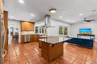 7521 SW 175th St, Palmetto Bay, FL 33157 - Photo 3